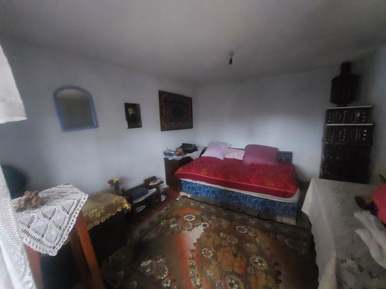 Casă cu 3 camere în Timișeni