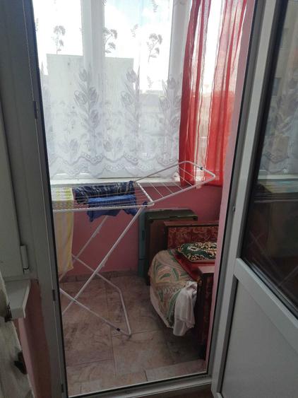 Apartament cu 3 camere semidecomandat în 6 Vânători