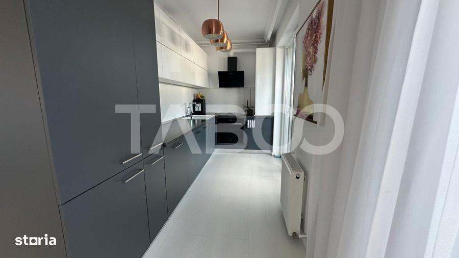 Apartament cu 3 camere decomandat, mobilat în Lupeni