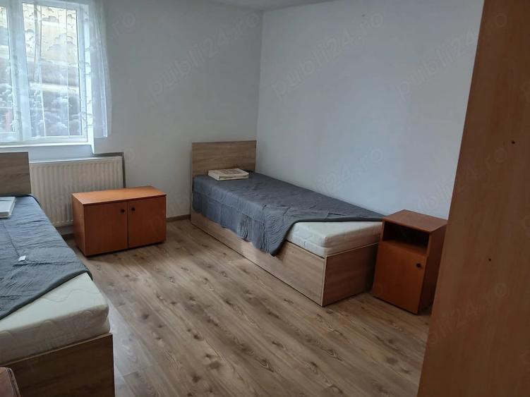 Apartament cu 3 camere decomandat în Bartolomeu