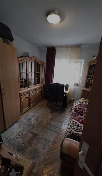 Apartament cu 3 camere decomandat în Calea Aradului