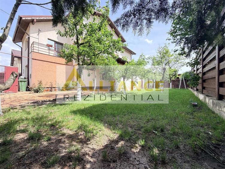 Casă individuală cu 5 camere decomandat cu Canalizare în Berceni