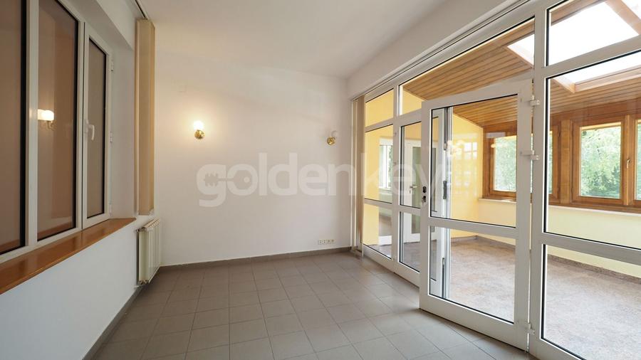 Casă individuală cu 12 camere cu Piscina în Pipera