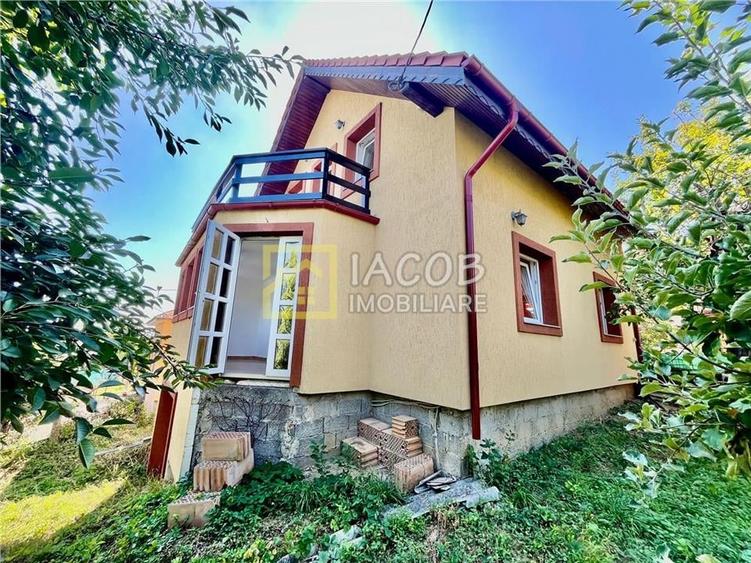 Casă individuală cu 3 camere cu Canalizare în Faraoani