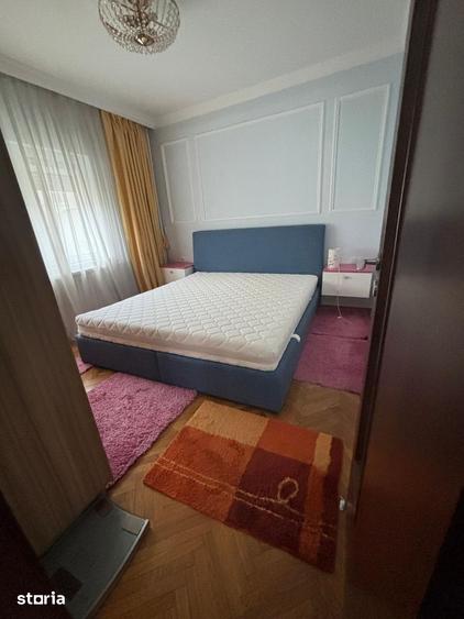 Apartament cu 3 camere decomandat în Tineretului