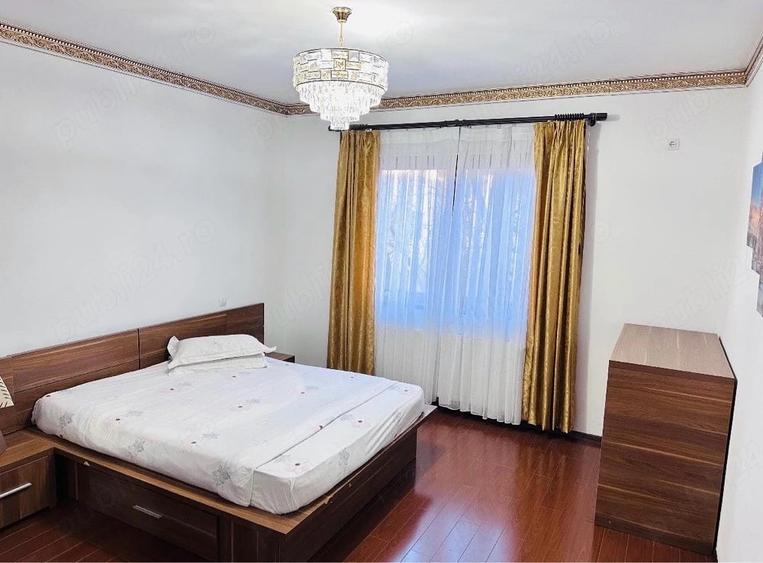 Apartament cu 3 camere decomandat în Dobroești