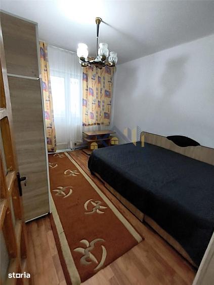 Apartament cu 3 camere decomandat în Unirii Sud