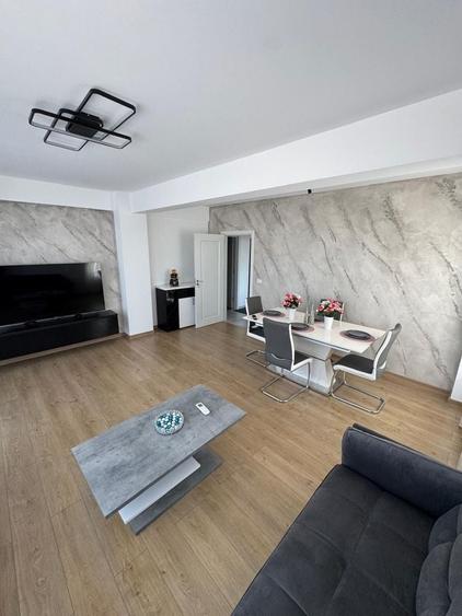 Apartament cu 2 camere decomandat în Cristian