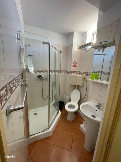 Spațiu comercial, de 300 mp, în Coșbuc