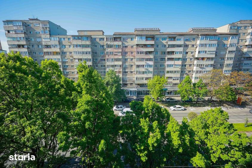 Apartament cu 4 camere decomandat în Decebal