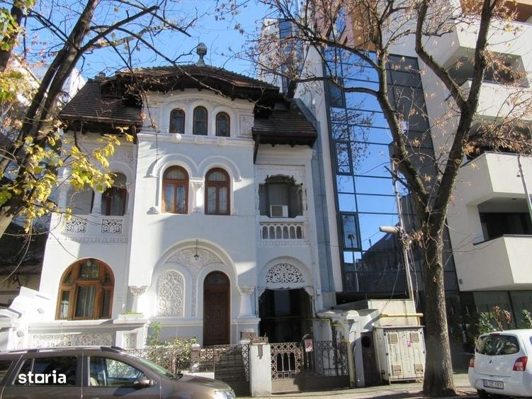 Apartament cu 2 camere semidecomandat în Romană
