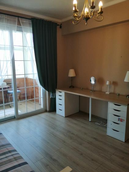 Apartament cu 3 camere decomandat în Dacia