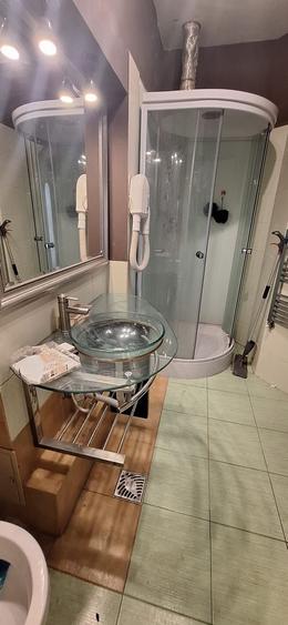 Apartament cu 2 camere decomandat în P-ța Amzei
