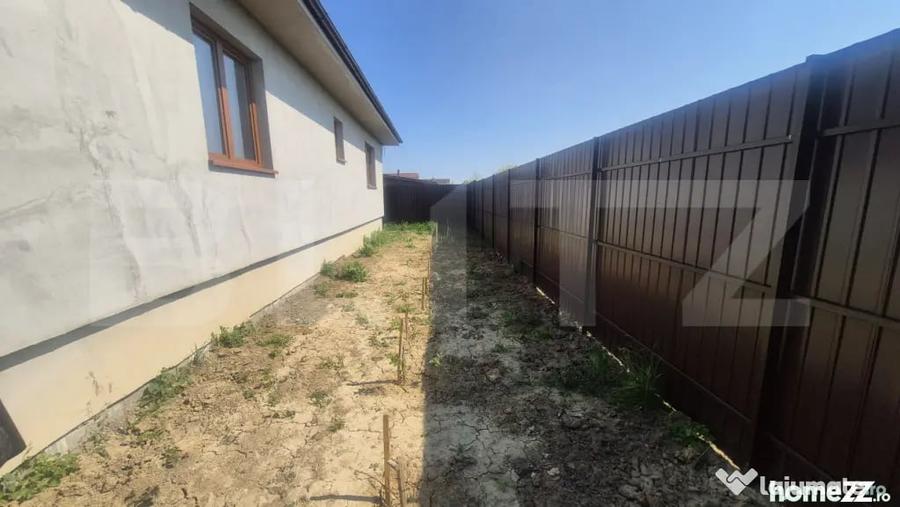 Casă cu 3 camere cu Teren 950 Mp în Central