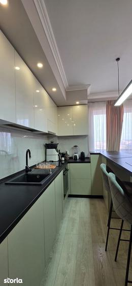 Apartament cu 3 camere în Decebal