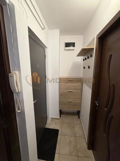 Apartament cu 2 camere decomandat în Nicolina