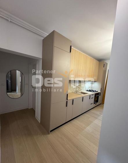 Vand apartament 2 camere,  etaj 2 - 4