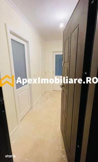 Apartament cu 3 camere decomandat în Titan