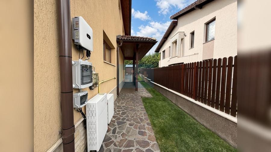 Casă individuală cu 5 camere cu Canalizare în Bună Ziua