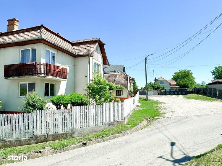 Casă cu 4 camere cu Teren 998 Mp în Central