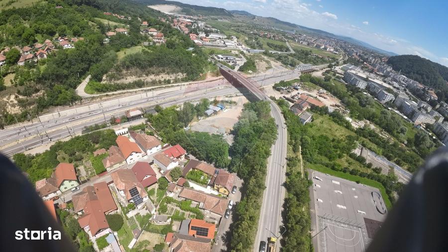 Teren de 3297 mp, în Central