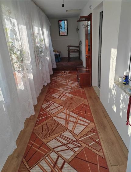 Casă cu 4 camere în Ghindeni