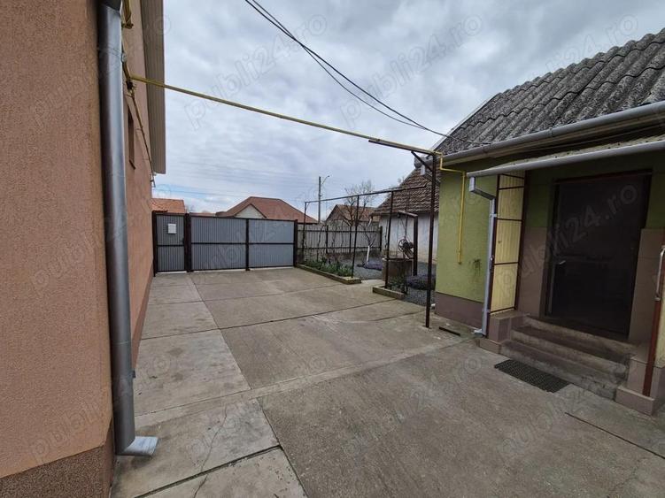 Casă cu Teren 1400 Mp în Macea