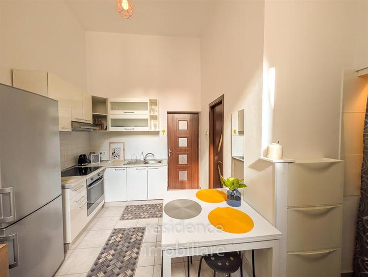 Apartament cu 2 camere decomandat în Ultracentral