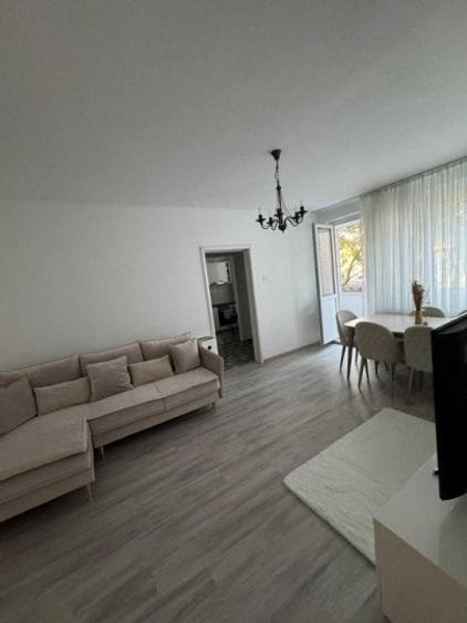 Apartament cu 2 camere, mobilat în 1 Mai