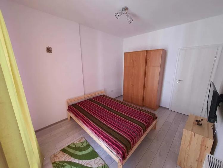 Apartament cu 2 camere decomandat, mobilat în Prelungirea Ghencea
