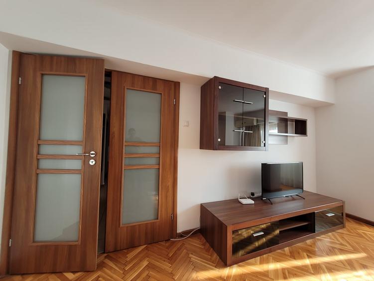 Apartament cu 2 camere decomandat, mobilat în Unirii