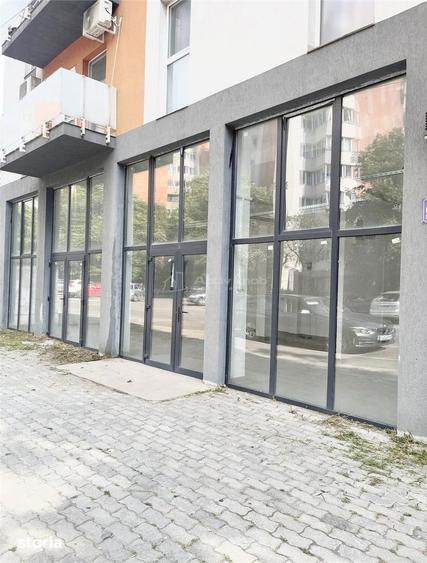 Spațiu comercial, de 72 mp, în Decebal