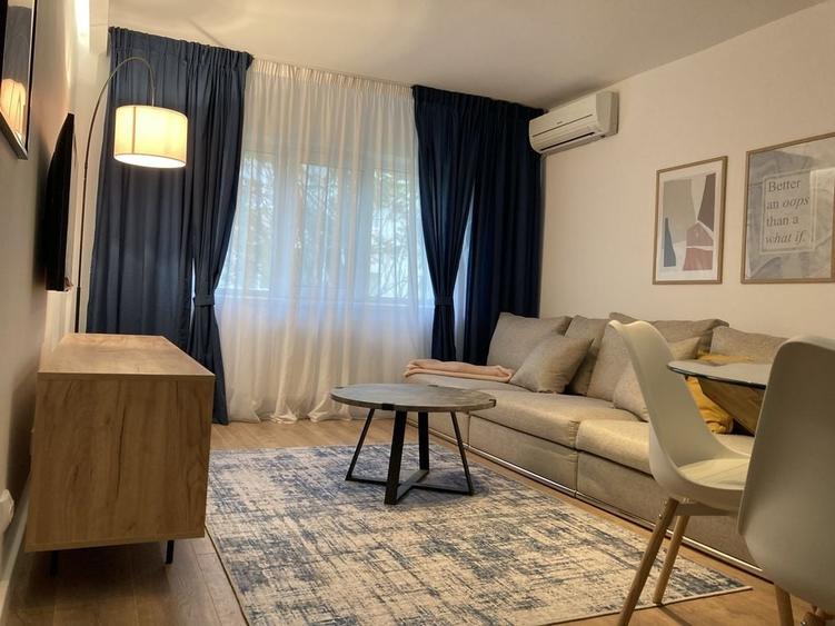 Apartament cu 2 camere decomandat în Aviației