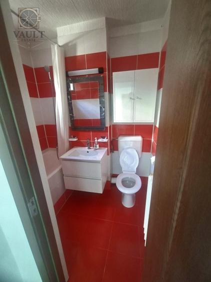 Apartament cu 2 camere semidecomandat, mobilat în Alexandru Obregia