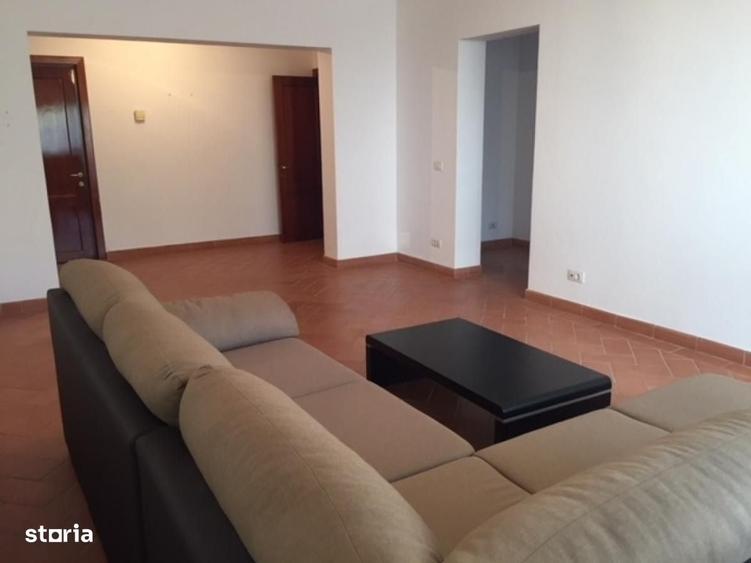 Apartament cu 2 camere semidecomandat în Nicolina