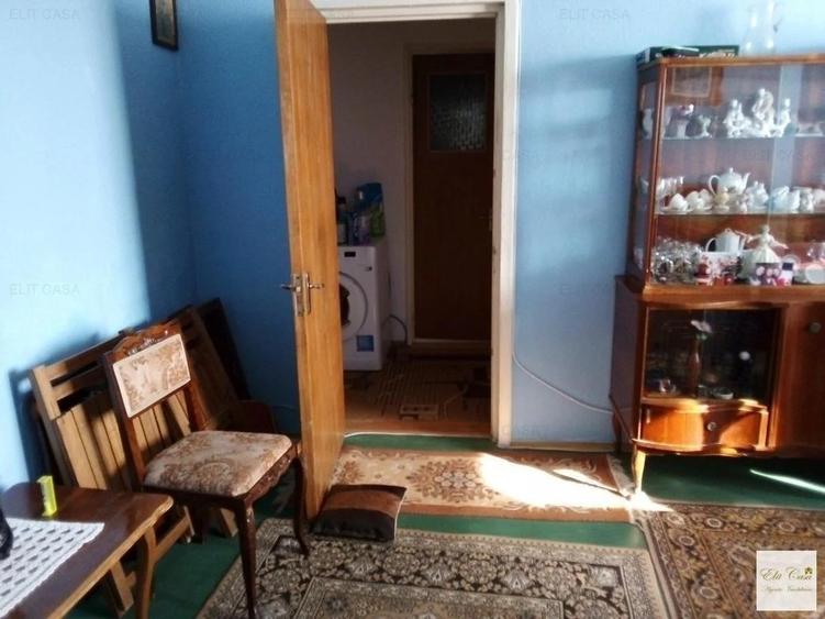 Apartament cu 3 camere semidecomandat, mobilat în Tătărași