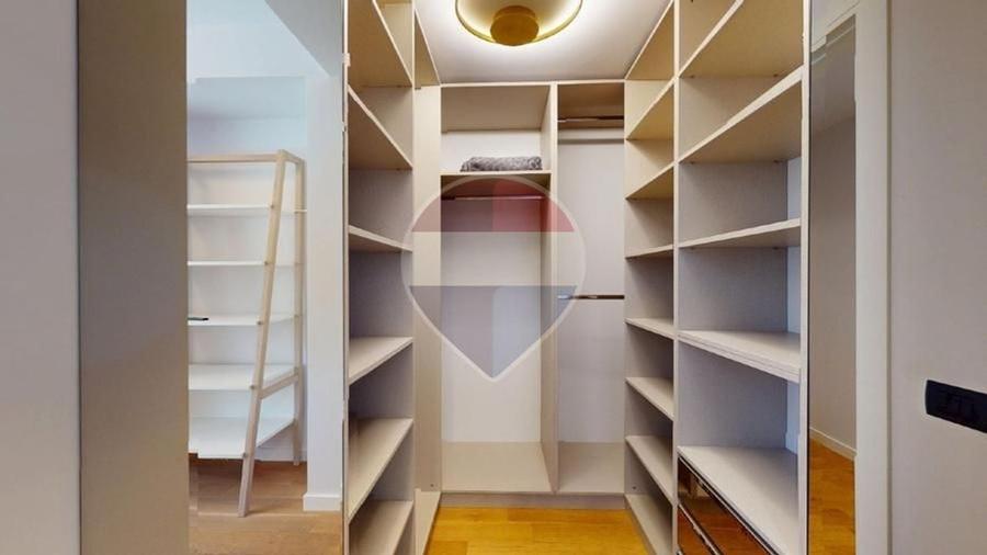 Apartament cu 3 camere decomandat în Herăstrău