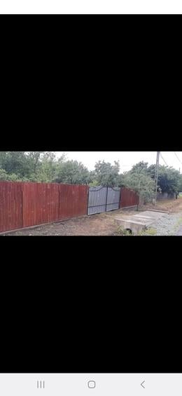 Casă cu 3 camere cu Teren 1100 Mp în Central