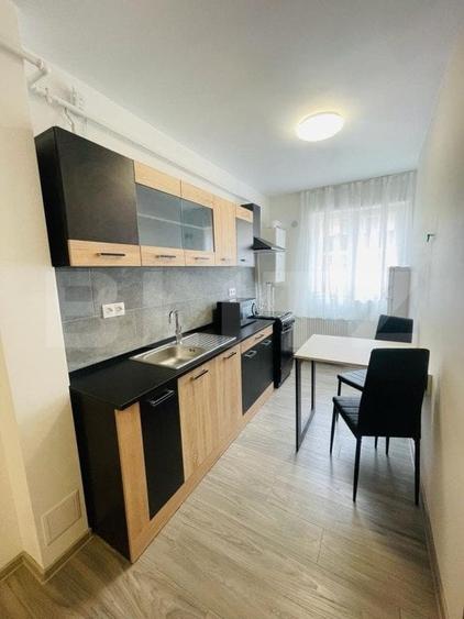 Apartament 2 camere, decomandat, 56mp, etaj intermediar, parcare, zona Florilor - 2