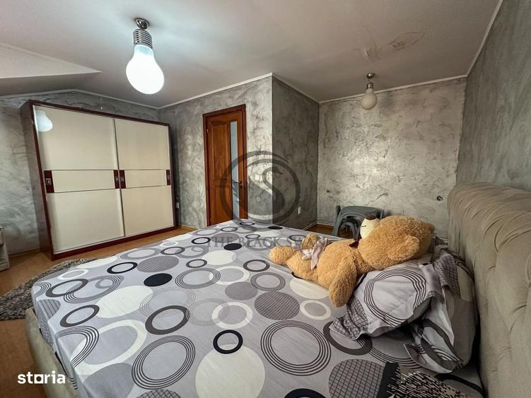 Casă cu 4 camere în Pușcași