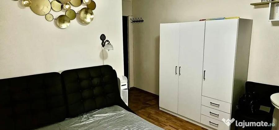 Garsonieră semidecomandată în Micro 40