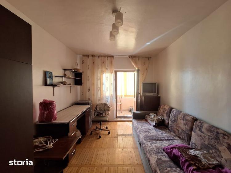 Apartament cu 3 camere decomandat, mobilat în Ciarda Roșie