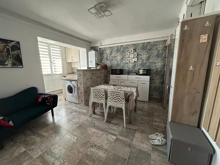 Apartament cu 2 camere semidecomandat în Central