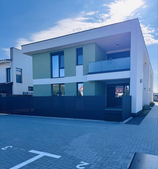 Apartament cu 3 camere în Dumbrăvița