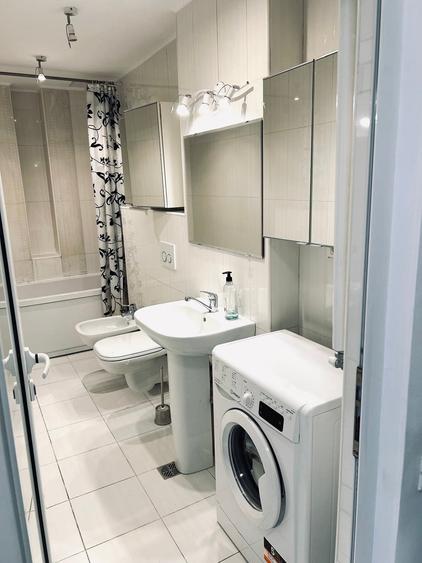Apartament cu 2 camere decomandat în P-ța Unirii