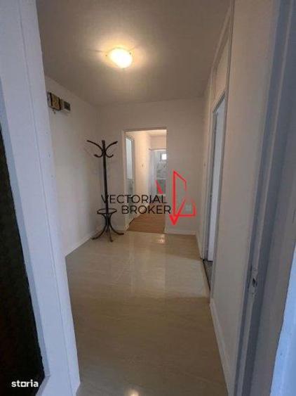 Apartament cu 3 camere decomandat în Dristor