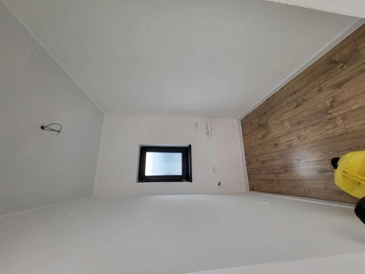Casă cu 4 camere cu Teren 373 Mp în Agigea