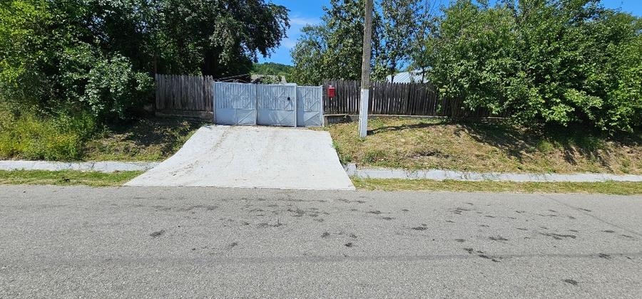 Casă individuală cu 2 camere cu Canalizare în Mitrofani