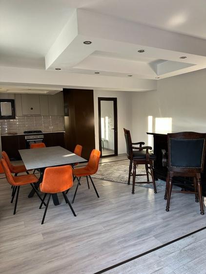 Casă cu 2 camere cu Teren 100 Mp în Central