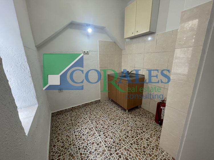 Apartament cu 5 camere semidecomandat în Elisabetin